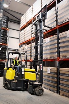 Узкопроходный электрический погрузчик 15NЕ